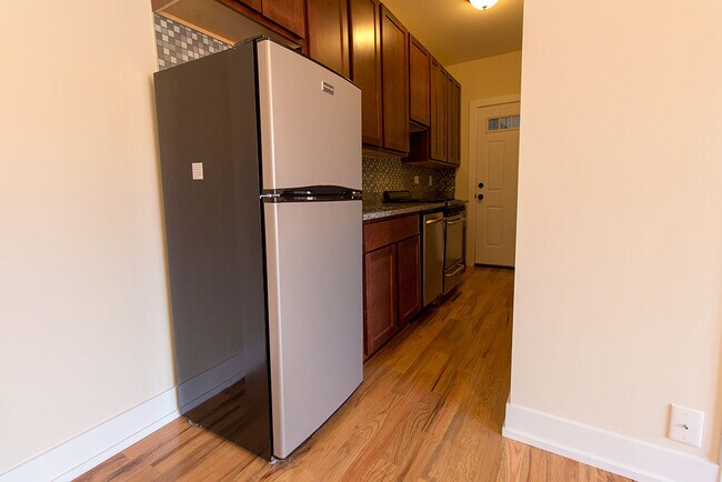 Photo - 909 W Cornelia Ave Unidad J08P