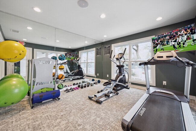 Photo - Elevate at Huebner Grove