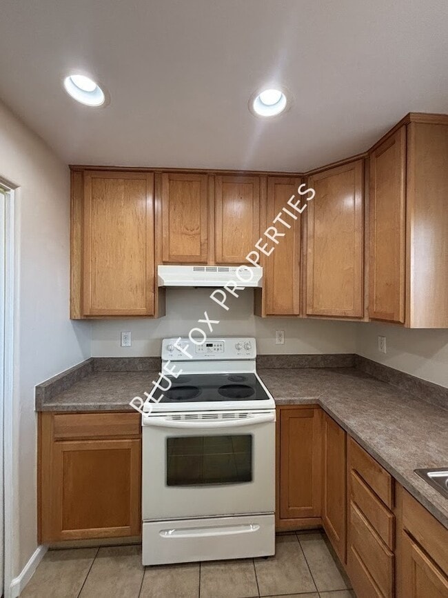 Photo - 322 N Hasman Dr