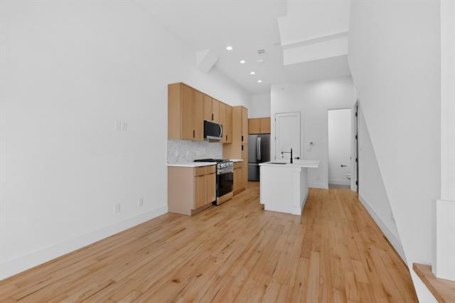 Photo - 2080 Kelly Ave Unit 109