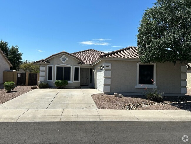 Building Photo - Great 3 bedroom 2 bath home -- COMING SOON