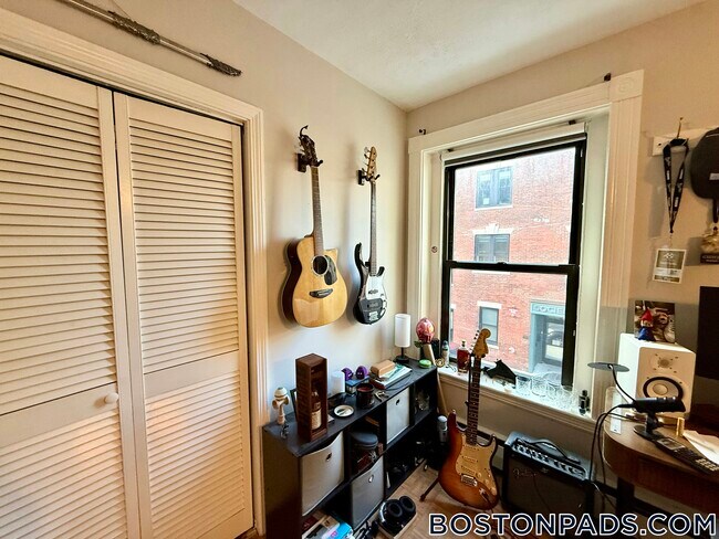 Photo - 1526 Tremont St Unidad 2