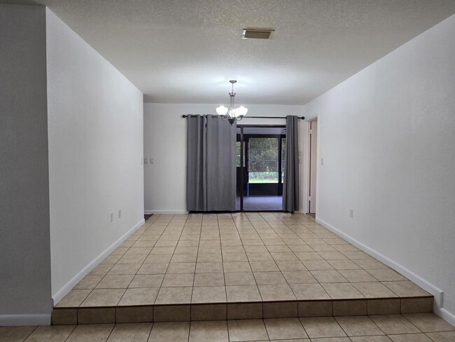 Photo - 1420 Mariner Blvd