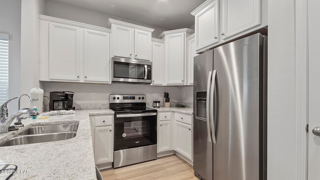 Photo - 7672 Shadow Lake Dr