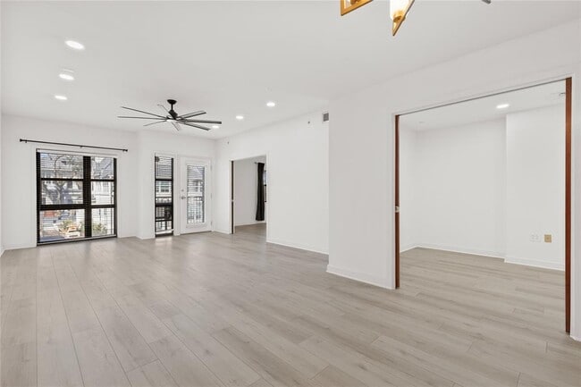 Photo - 1812 West Ave Unit 306