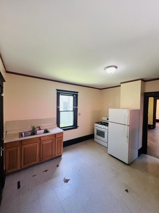 Photo - 710 E Davenport St