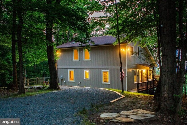 Photo - 1619 Summit Dr House