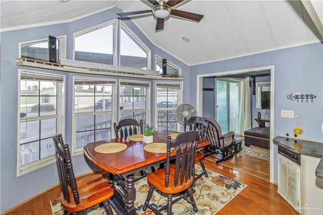 Photo - 18 Turner Rd