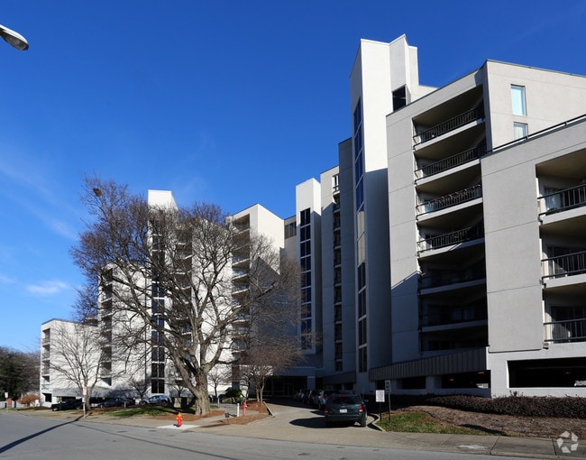 900 19th Ave S Unit 201