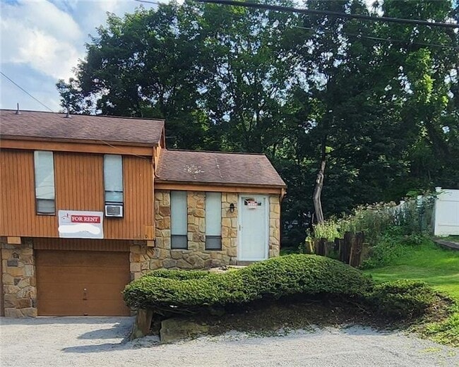 Building Photo - 3950 Mt Royal Blvd Rental