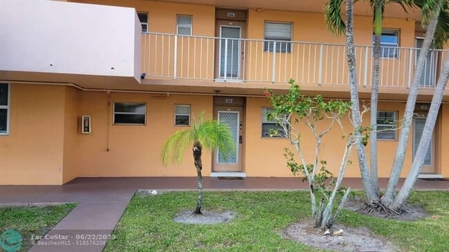 Photo - 3001 NW 46th Ave Unidad 104 Rental