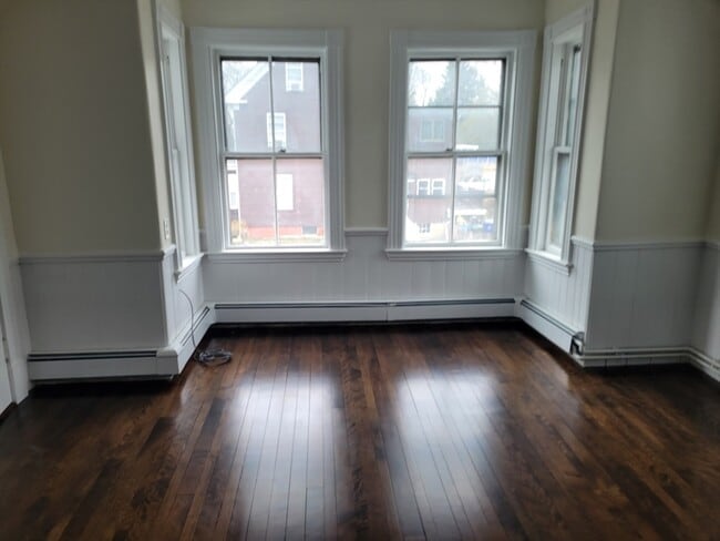 Building Photo - 16 Burroughs St Unit 2