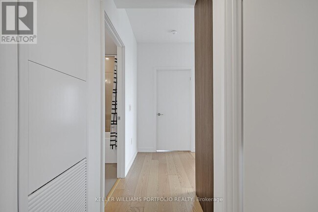 Photo - 225 Sumach St Unit 1311