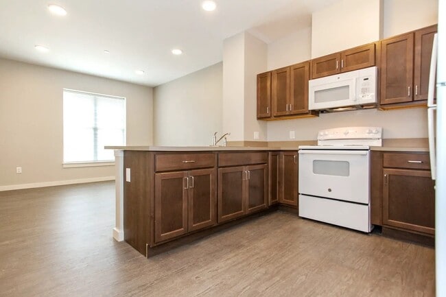 Photo - 1811 Losantiville Ave