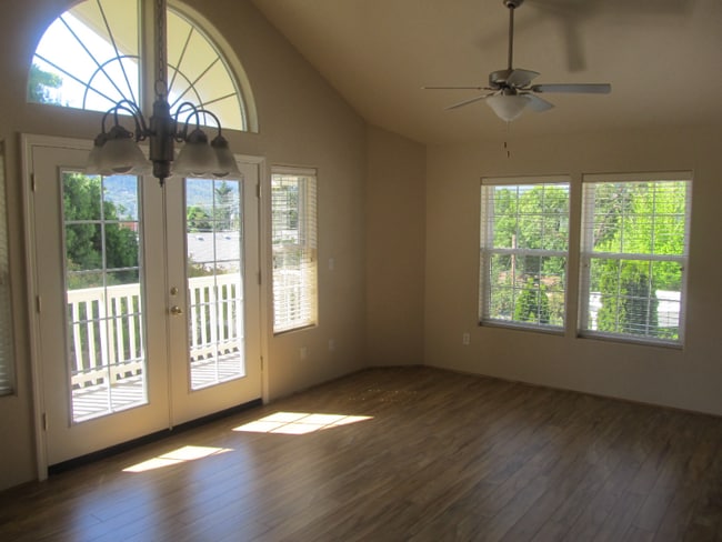 Photo - 1660 NE Foothill Blvd