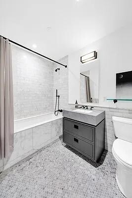 Photo - 50 W 30th St Unidad 3B