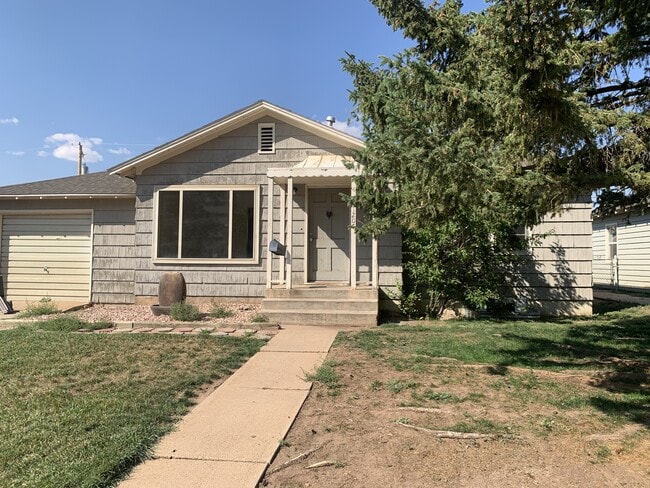 Building Photo - 1207 E Bradley St Rental