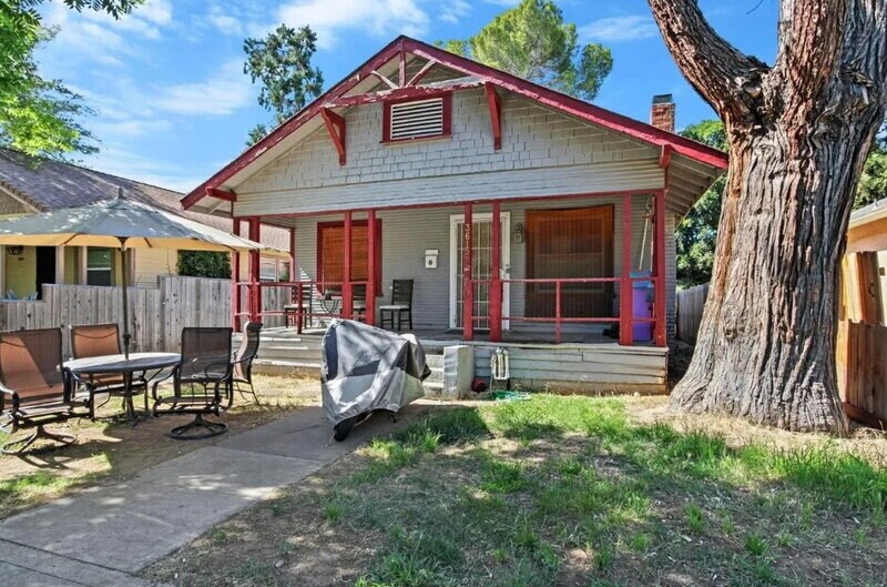 Photo - 3615 6th Ave