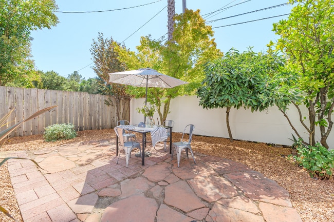 Photo - 7A Belmont Ave