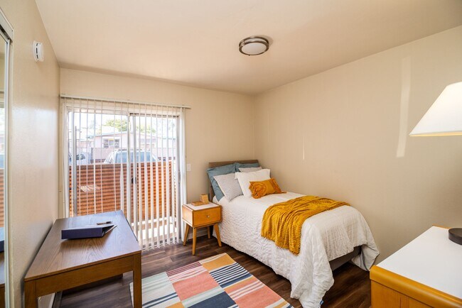 Photo - Union On Bellevue - Near The U of A