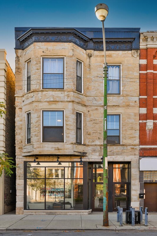 Photo - 916 N Ashland Ave Apartment Unit 1R