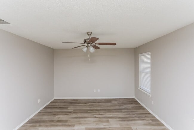 Photo - 2036 Silverado Dr