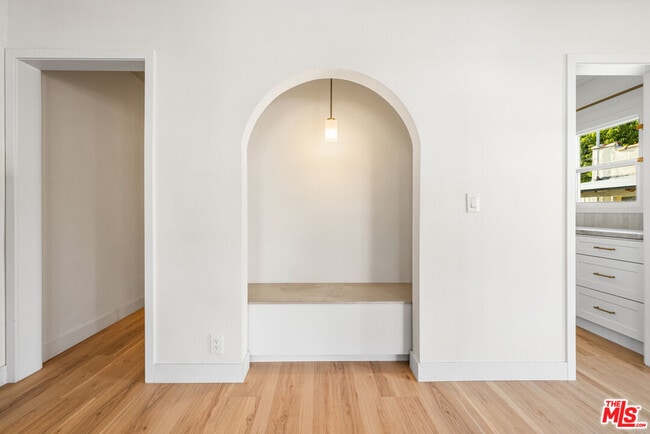 Photo - 614 Romulo St