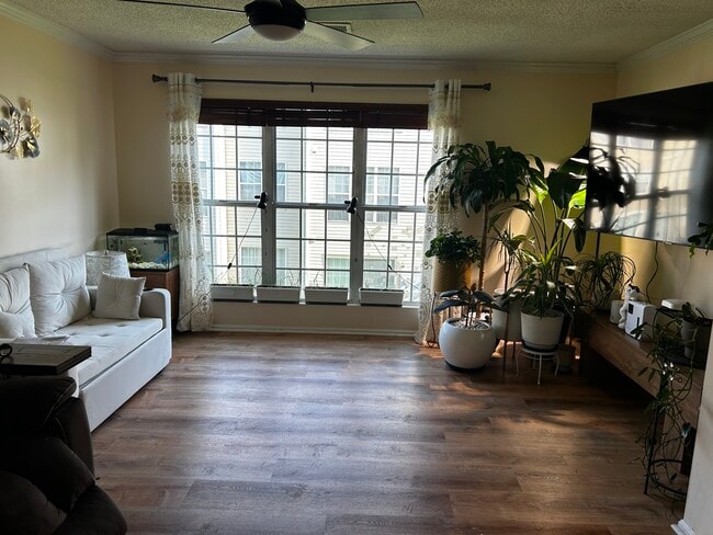 Building Photo - 1115 Huntmaster Ter NE Unit 202