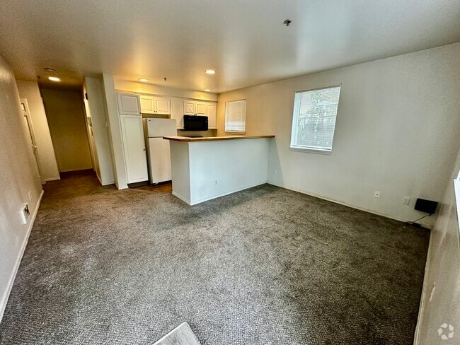Building Photo - 931 N 86th St Unit 101 Rental
