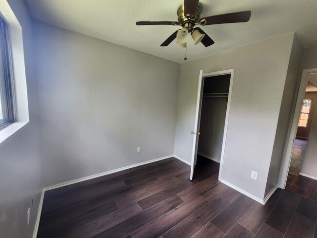 Photo - 6916 Pondsdale Ln