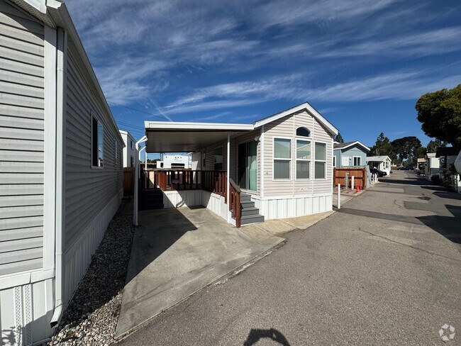 Building Photo - Cozy 1 Bedroom, 1 Bath Tiny Home Oasis in ...