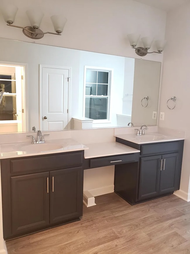 Building Photo - 8102 Side Spg Ter