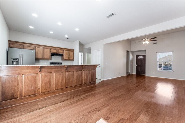 Photo - 3005 SW Deerfield Blvd