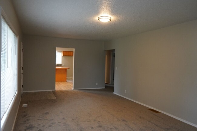 Photo - 9104 NE 34th Ave