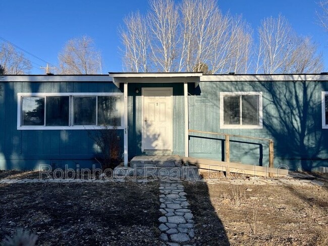 Photo - 1006 N Cedar St