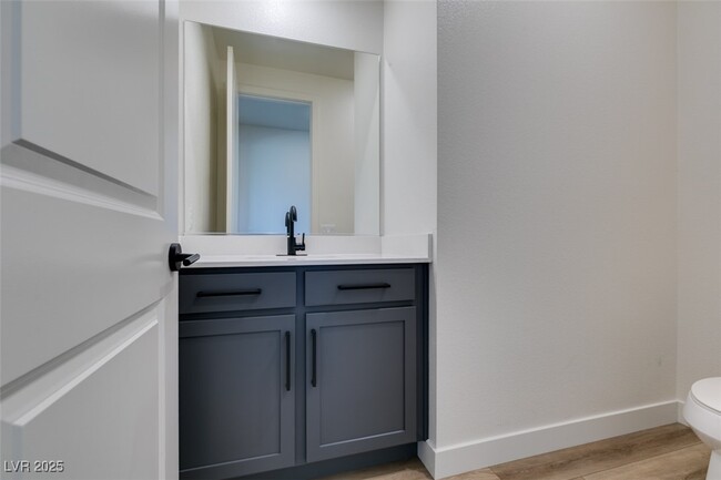 Photo - 759 Faircliff Ct House