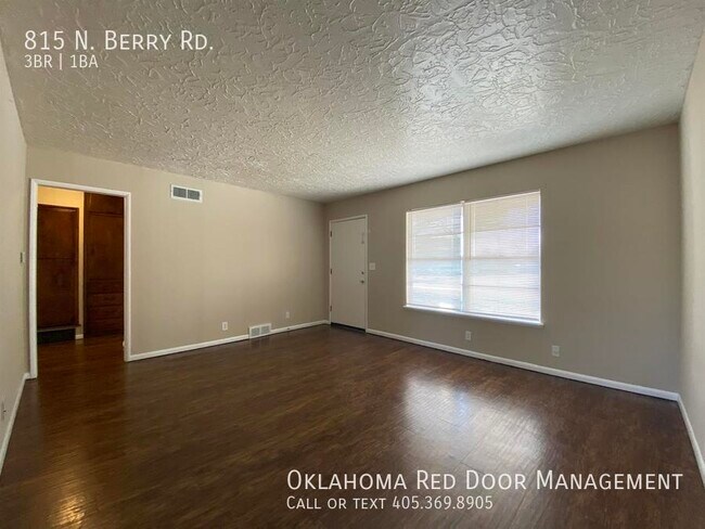 Photo - 815 N Berry Rd