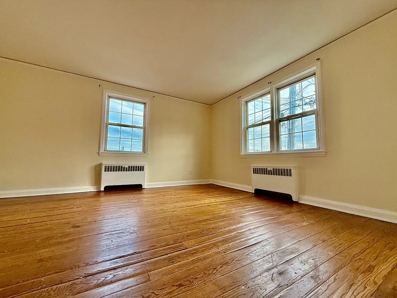 Photo - 115 Cowles Ave