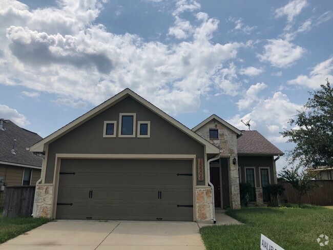 Building Photo - College Station, 3/2 Home in Creek Meadows