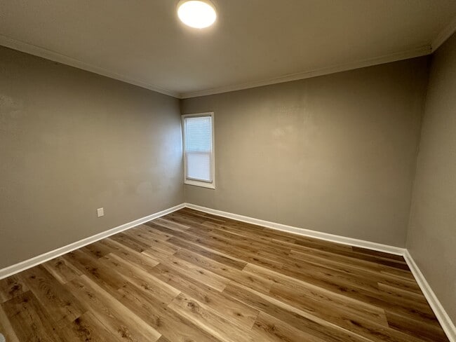 Photo - 948 Ramona Terrace