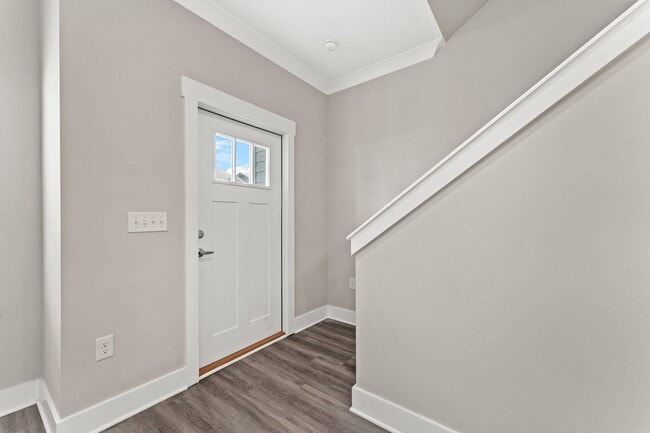 Photo - 318 Date Palm Ln