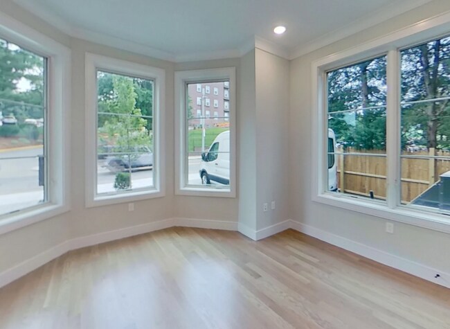 Photo - 104 Warren St