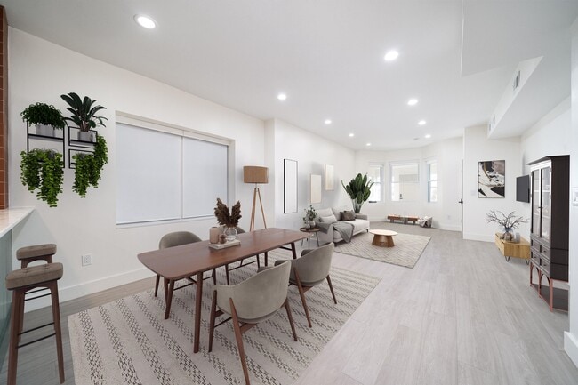 Photo - 335 Arlington Ave Unidad 1