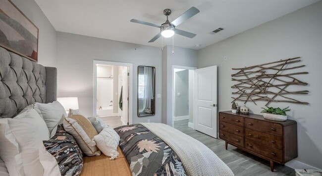 529 Barker-Clodine Rd Unit 8104