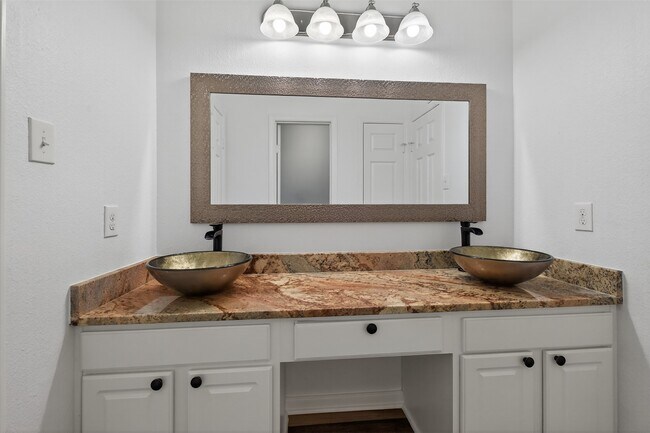 Photo - 1314 Glenwood Canyon Ln