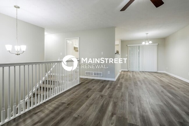 Photo - 4 Bedroom Pet-Friendly Home in LITHONIA, GA with Main Street Renewal