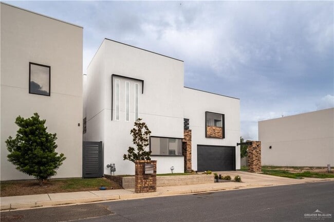 Photo - 35 N 11th St