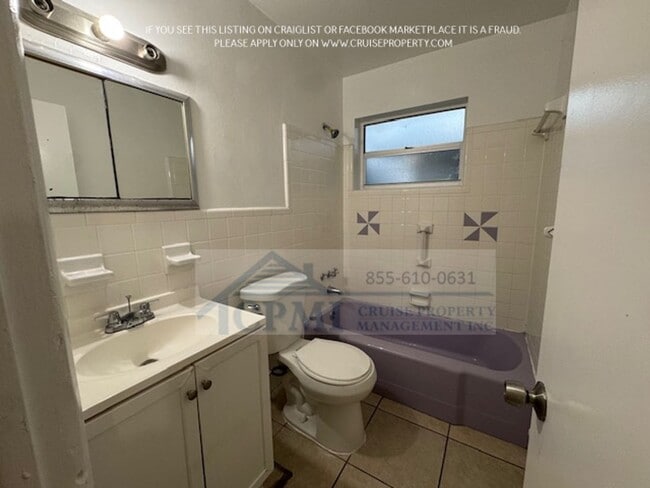 Photo - 717 NE 10 ST, APT 3 Hallandale, FL 33009