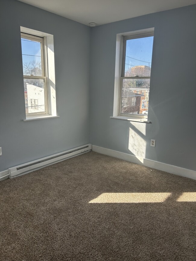 Photo - 831 Kirkwood St