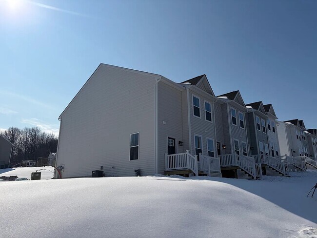 Photo - 101 Abramo Victor Dr